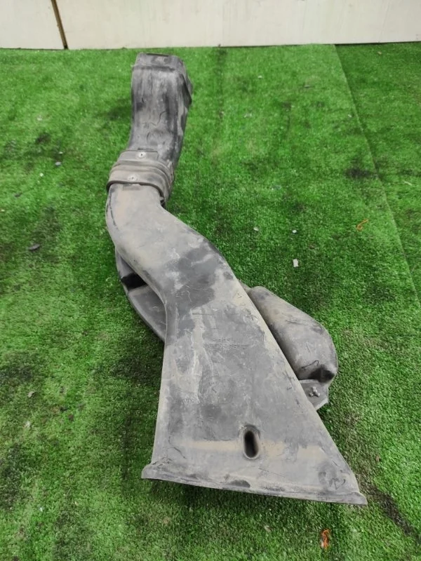 Воздухозаборник Citroen C-Crosser 2011 1505A090 2.4 HJ3967