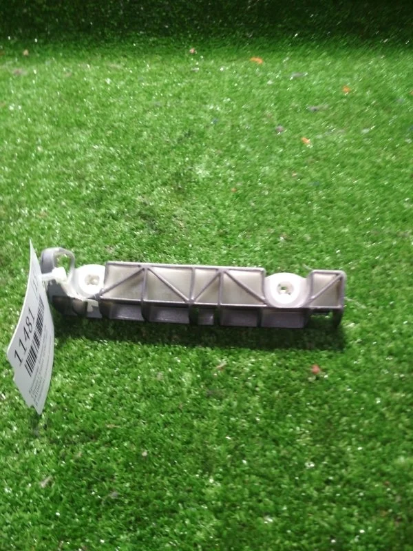 Кронштейн бампера Citroen C-Crosser 2011 6410A065 2.4 HJ3967, задний левый