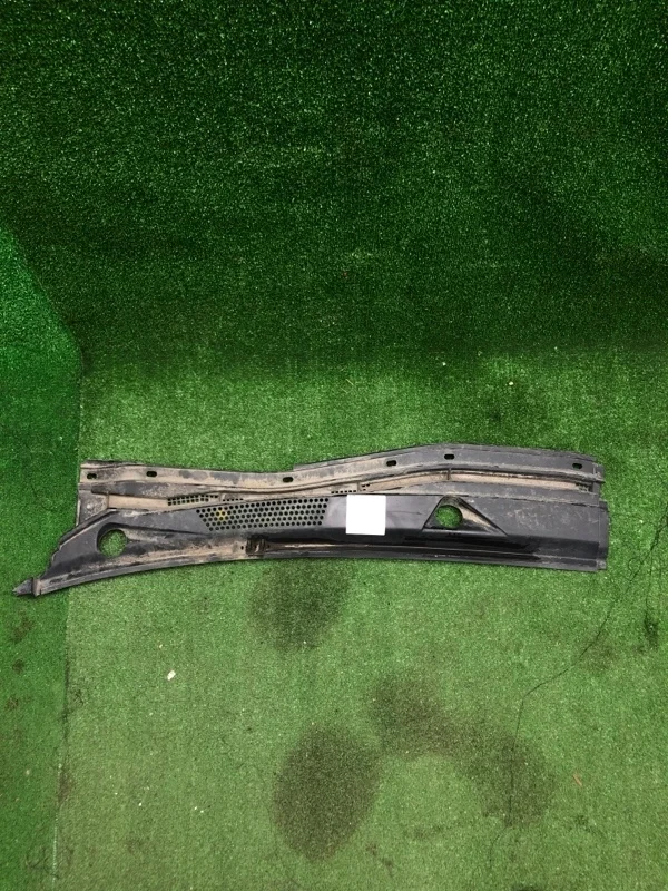 Решетка под лобовое стекло ( жабо ) Mitsubishi Pajero sport 2012 MN117709 KH4 4D56, левая