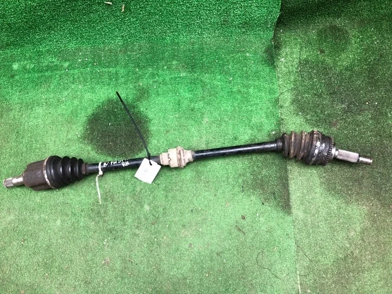 Вал приводной (Полуось) Mitsubishi Carisma 1995 - 2003 MR910298