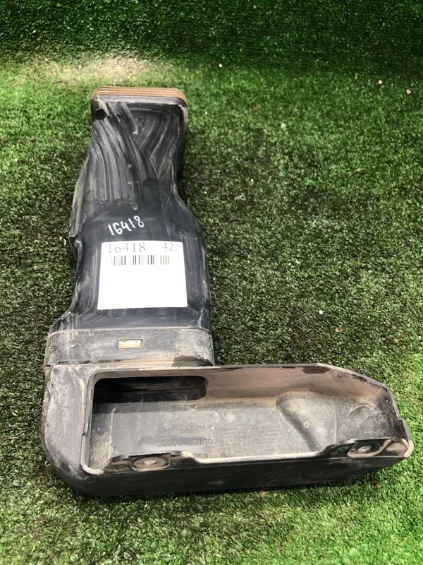 Воздуховод Hyundai Solaris 2015 282111R100 G4FA