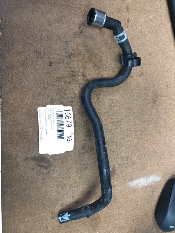 Топливная трубка Skoda Rapid 2020 04E133987AH CWVA