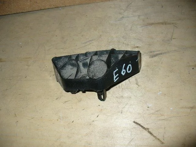 Б.у. крепление бампера зад TOYOTA COROLLA ZRE151 TOYOTA COROLLA ZRE151