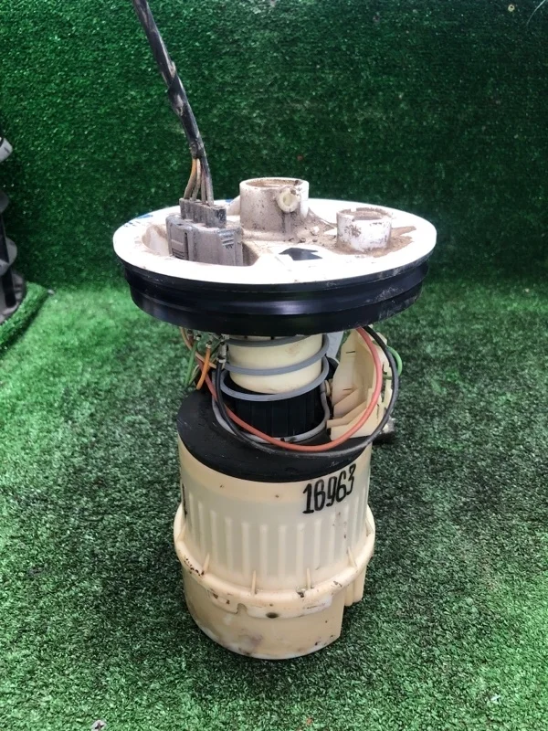 Топливный насос (Бензонасос) Ford Focus 3M519H307 2