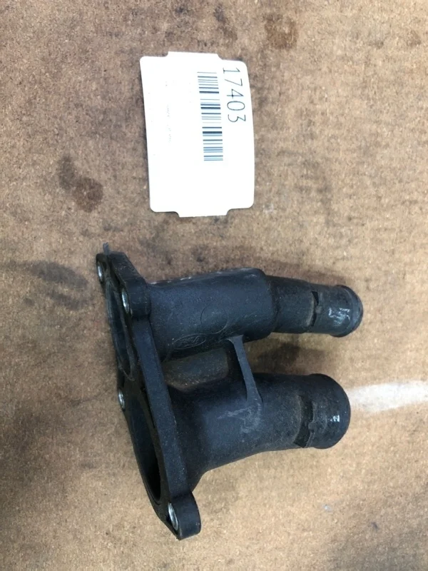 Корпус термостата Ford Focus 1707050 3