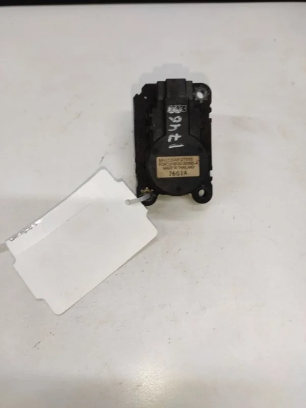 Моторчик заслонки отопителя Mitsubishi Outlander 2005-2012 7820A080 CW0W