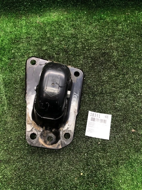 Опорный кронштейн задней балки Skoda Kodiaq 2021 1K0505129L NS7 DFGA (DBGC), задний левый