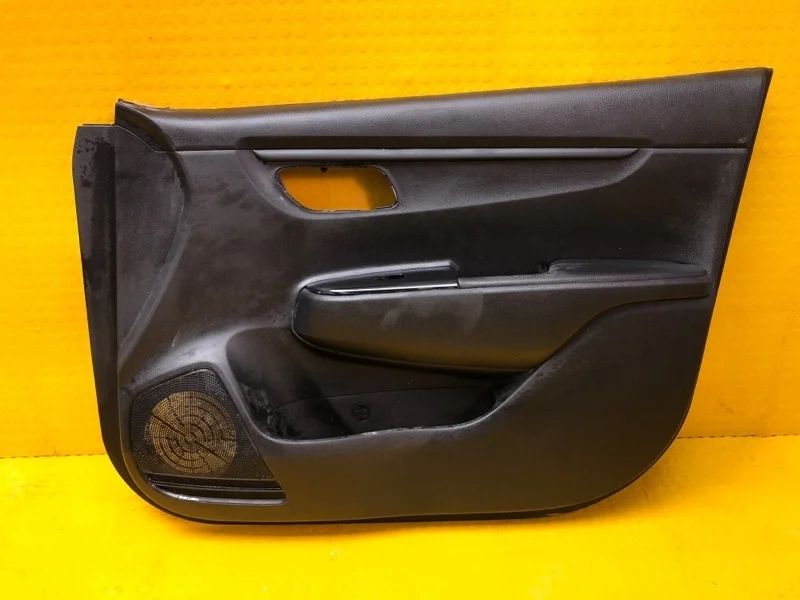 Обшивка двери Kia RIO 2018 82308H0000FNW G4FGHW611806, передняя правая