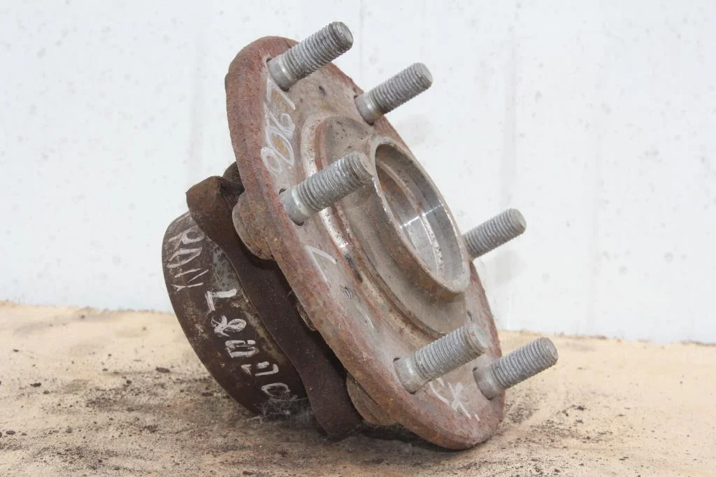 Б.у. ступица MITSUBISHI L200 KB4T MITSUBISHI L200 KB4T