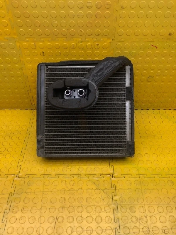 Осушитель (Испаритель ) кондиционера Volkswagen Passat CC 3C1820103C B5