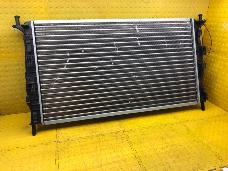 Радиатор ДВС Mazda Mazda 3 DRM10075 BK