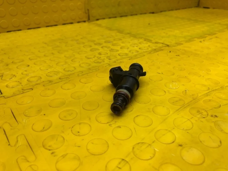 Форсунка топливная Honda Cr-V 16450RAAA01 RE-5 R20A2