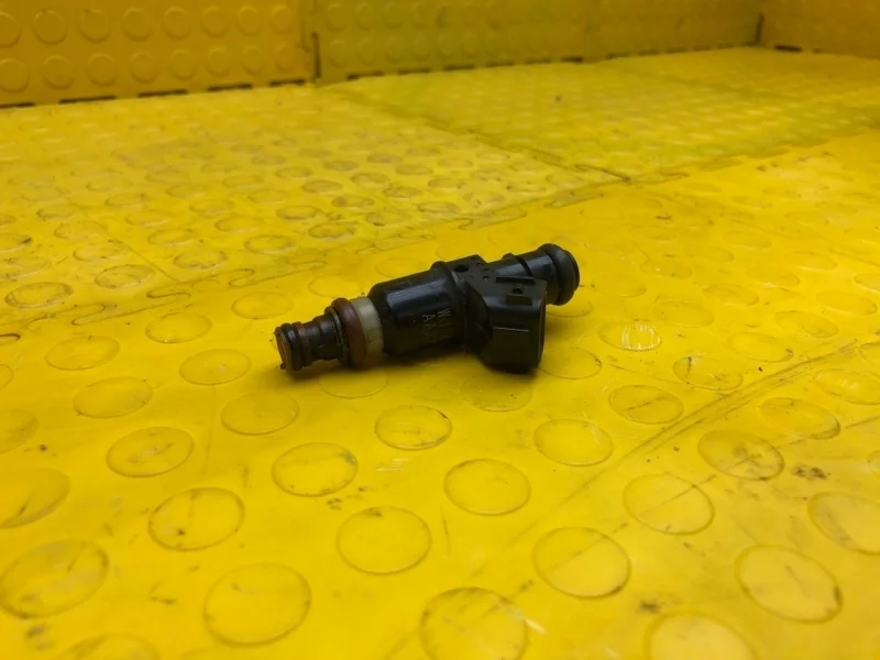 Форсунка топливная Honda Cr-V 16450RAAA01 RE-5 R20A2