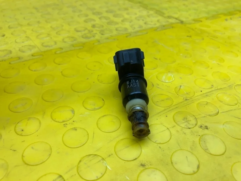 Форсунка топливная Honda Cr-V 16450RAAA01 RE-5 R20A2