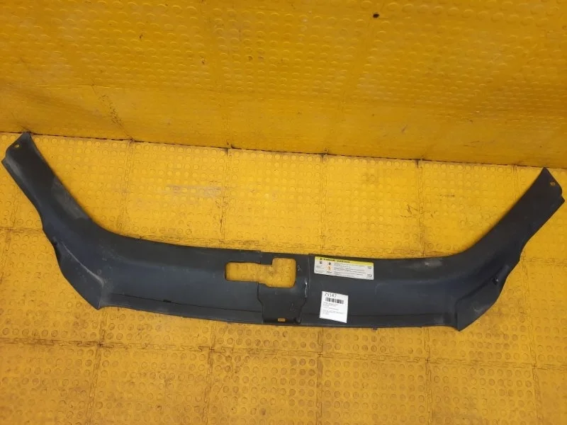 Накладка передней панели Audi Q7 2005-2015 4L0807081 4LB