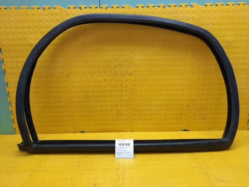 Уплотнитель опускного стекла Fiat Ducato 2020 1340464080 F1AE3481D, передний правый