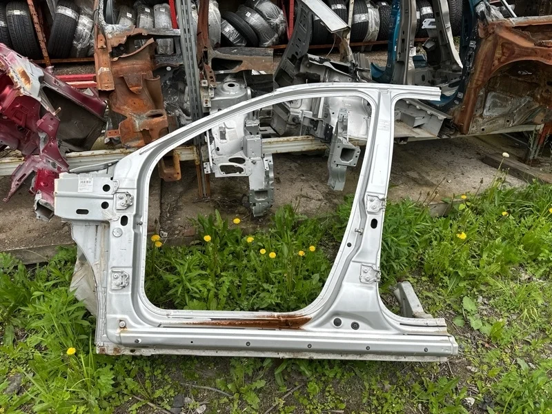 Панель кузова боковая Nissan Terrano 2016 6410100Q0D F4RE410, левый