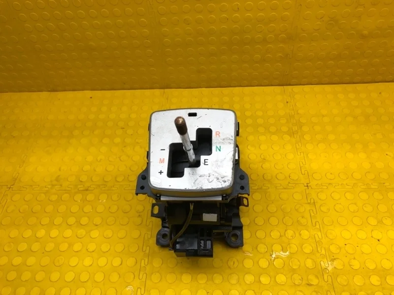 Кулиса КПП Toyota Corolla 8945152020 ZRE151