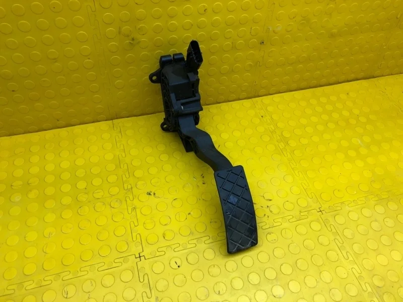 Педаль акселератора Volkswagen Polo 2021 6C1721503D CWVA