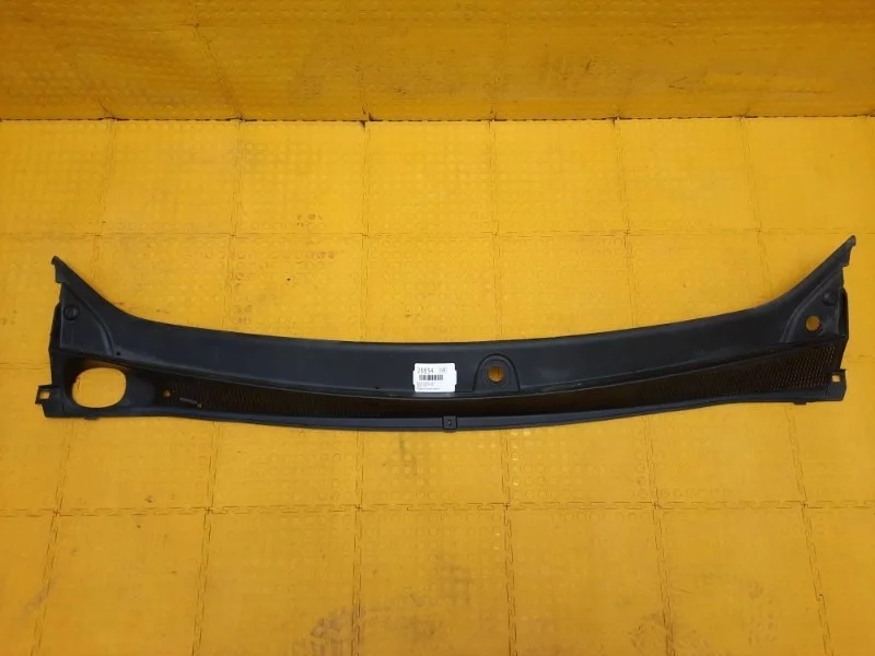 Водосток лобового стекла Renault Duster 2021 668113292R F4R