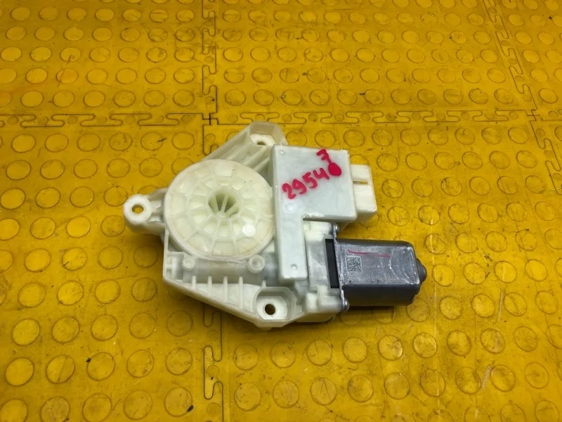 Стеклоподъемник Skoda Rapid 2019 5JA959812L CWV 678727, задний правый