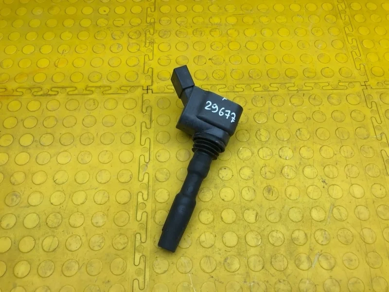 Катушка зажигания Skoda Rapid 2019 04E905110K CWV 678727