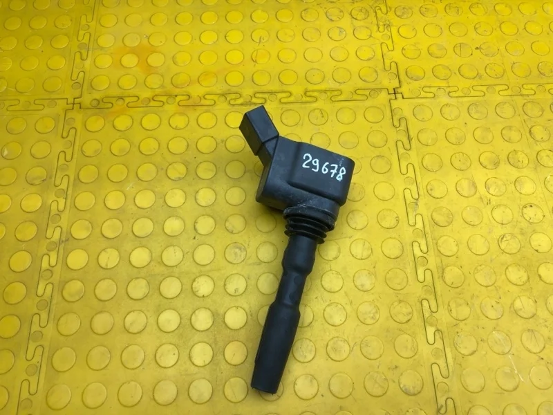 Катушка зажигания Skoda Rapid 2019 04E905110K CWV 678727