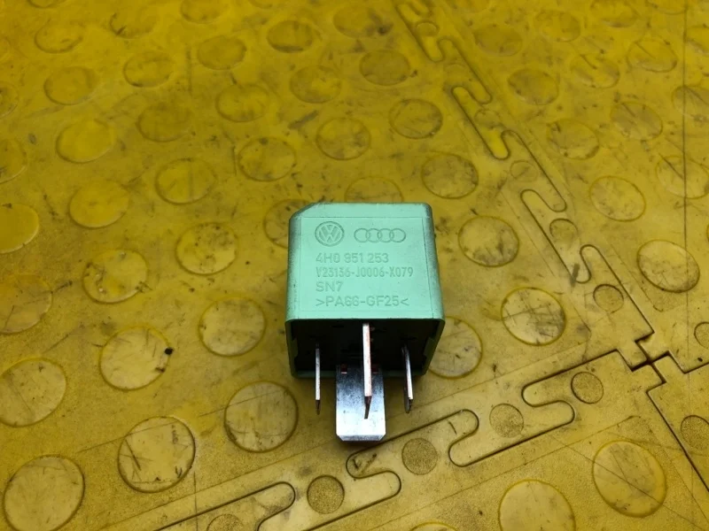Реле Skoda Kodiaq 2019 4H0951253 DBGC (DBG 034780)