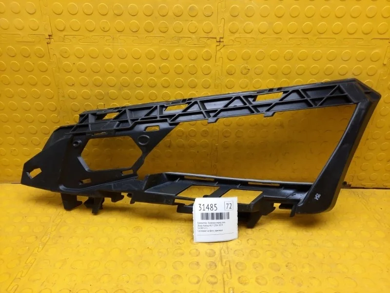 Кронштейн бампера Skoda Kodiaq 2019 562807221 NS7 CZDA, передний левый