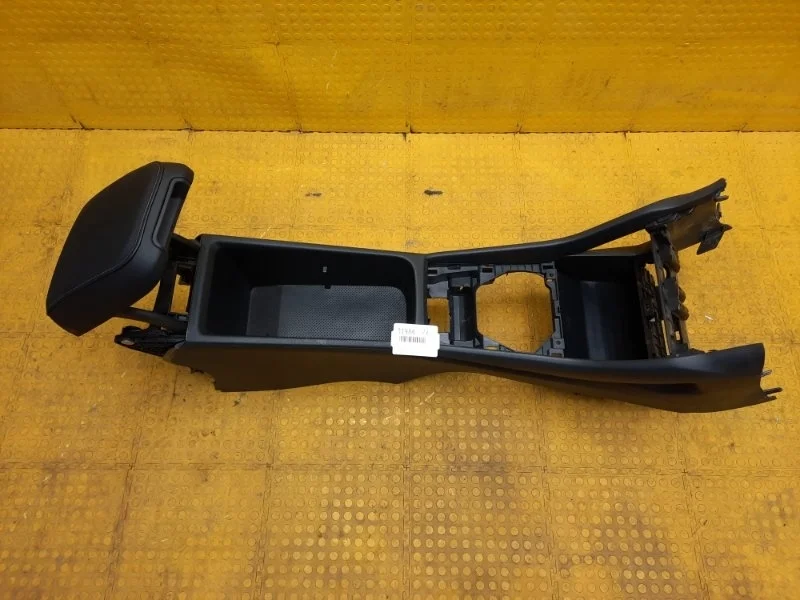 Центральная консоль Skoda Kodiaq 2019 565864207 NS7 CZDA