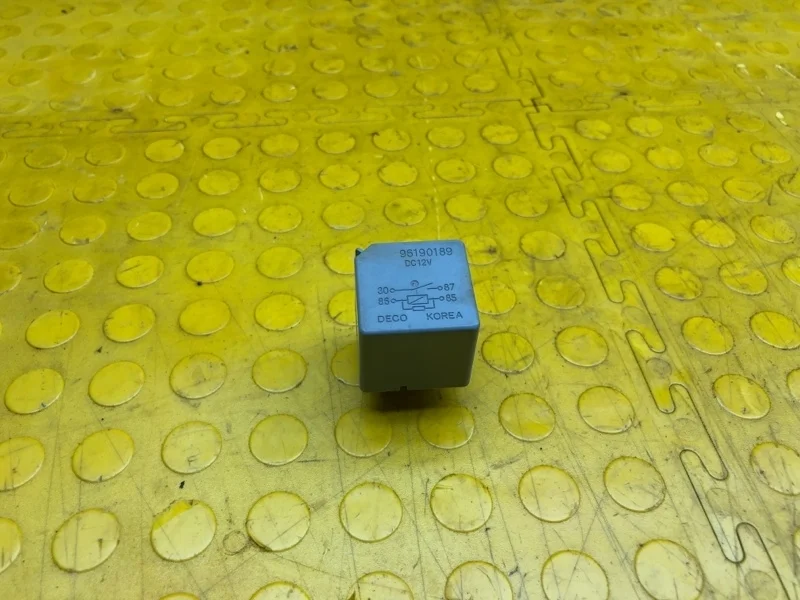 Реле Chevrolet Aveo 96190189 J200