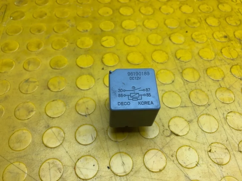 Реле Chevrolet Aveo 96190189 J200