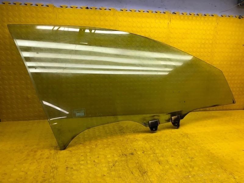 Стекло двери Honda Accord 2008 73300TL0E20 CU2 K24Z3, переднее правое