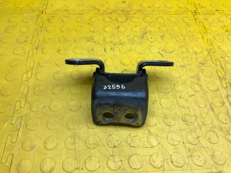 Петля двери верхняя Honda Accord 2008 67910TA0A01ZZ CU2 K24Z3, задняя правая