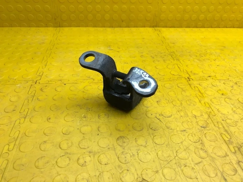 Петля двери верхняя Honda Accord 2008 67450S3N003ZZ CU2 K24Z3, передняя левая