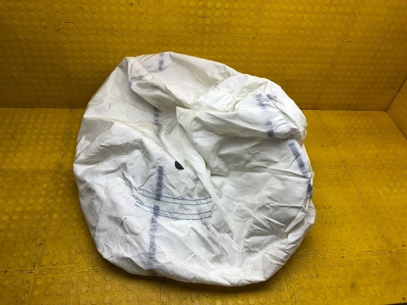 Подушка безопасности Skoda Octavia 2017 8V0880204G CWV-415077