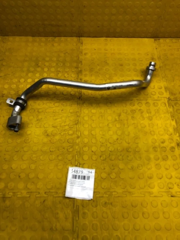 Шланг кондиционера, трубка Renault Duster 2019 924802645R F4RE410