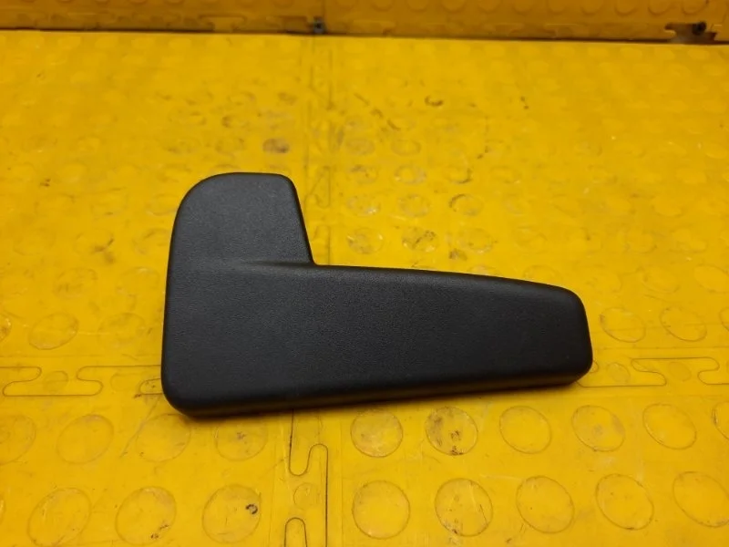 Ручка открывания капота Volkswagen Polo 2020 3G0823533 CWV 813497