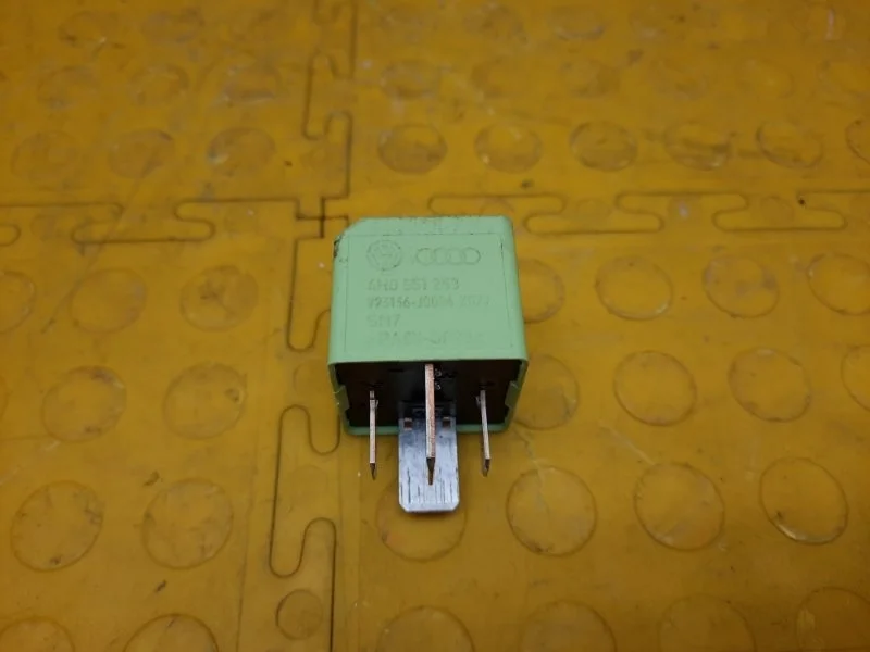Реле Volkswagen Polo 2021 4H0951253 CK CWV947611