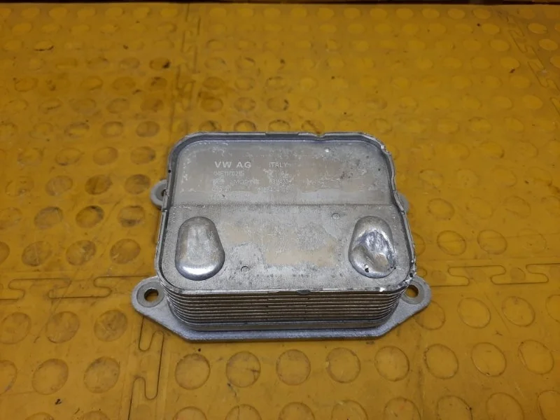 Теплообменник Skoda Karoq 2021 04E117021K DJKA