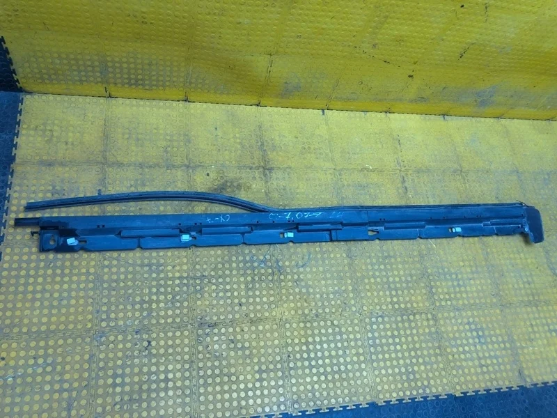 Накладка порога Mazda Cx -7 EG2151P50, левая