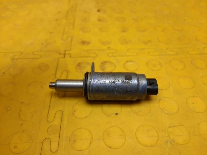 Клапан электромагнитный Volkswagen Tiguan 2021 06E103697Q