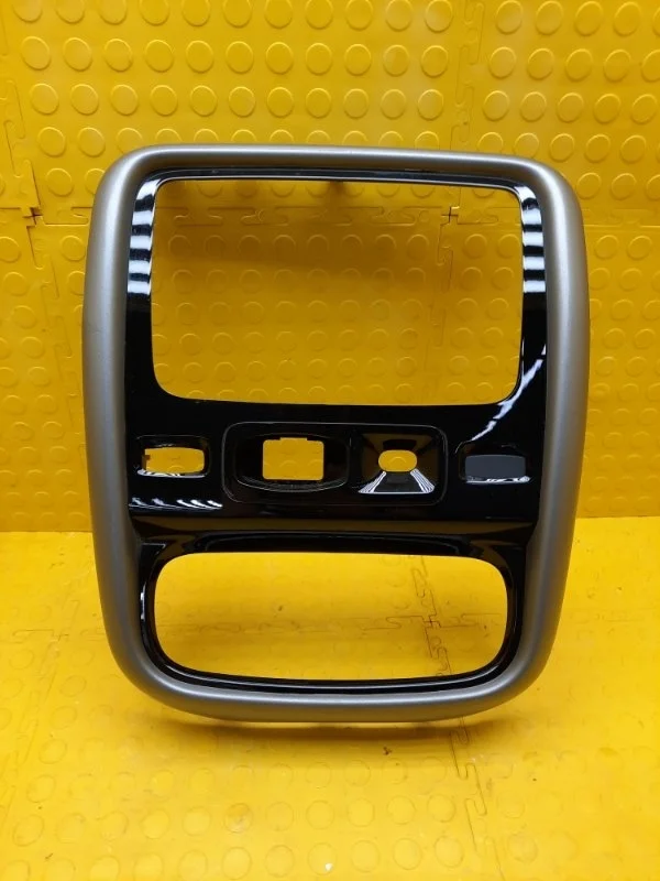 Накладка панели Renault Duster 2014 682607294R F4R