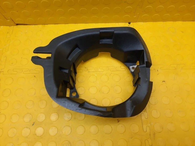 Кронштейн противотуманнной фары Renault Duster 2014 6001549322 F4R, передний левый