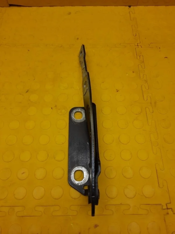 Петля капота Renault Duster 2014 654016409R F4R, левая