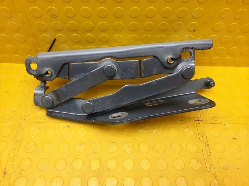 Петля капота Mercedes-Benz GLE-Class 2020 A1678803600 AMG GLE 53 4MATIC+, правая