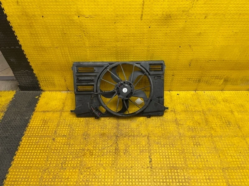 Вентилятор радиатора Ford Tourneo CUSTOM 2018 2192892 M1 LRF CYF4 JA64395