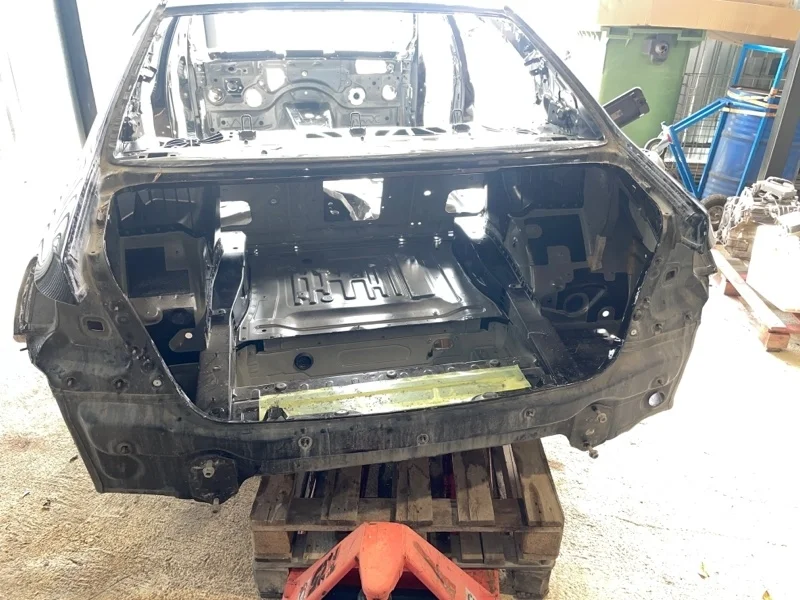 Панель задка Bmw 7-Series 2017 41217421812 G12 B57D30B