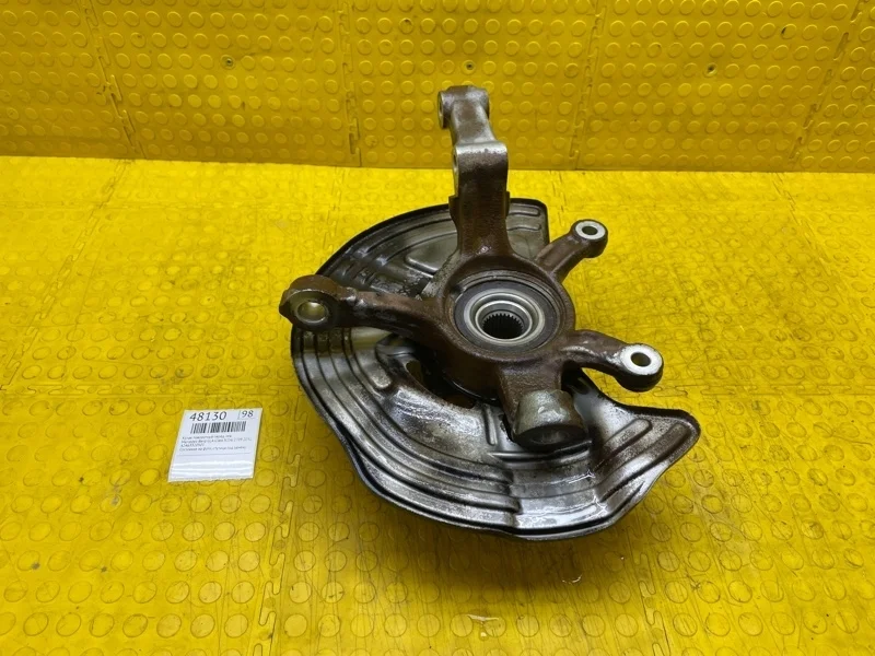 Кулак поворотный Mercedes-Benz Gla-Class 2016 A2463320501 X156 2709 2031012917, передний левый