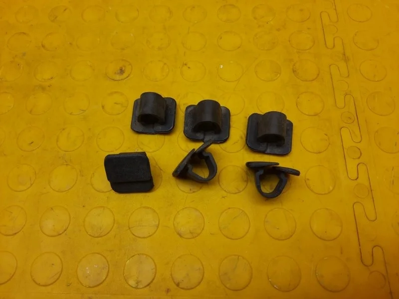 Клипса Volkswagen POLO 2019 1H5863849A CWV741440